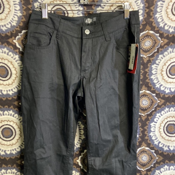 Dickies CURVY Fits Like Size 9 Slim Fit Jeans 31” inseam - Picture 8 of 13